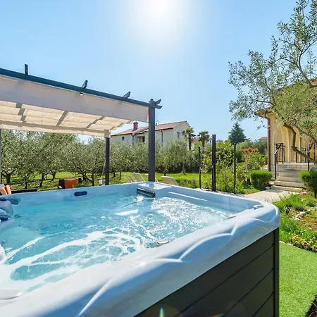Lejlighed Spacious With Garden